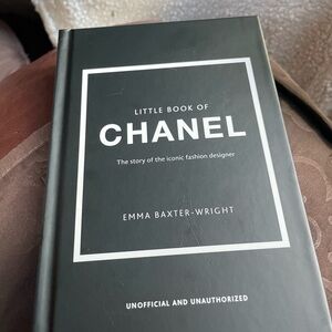 Little Book of Chanel by Emma Baxter-White